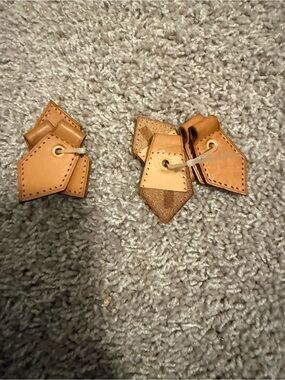 Louis Vuitton alma bb  Tabs /  chaps A61